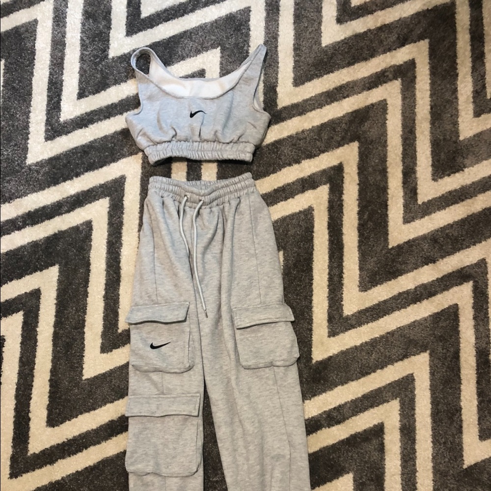 Nike sweatsuit